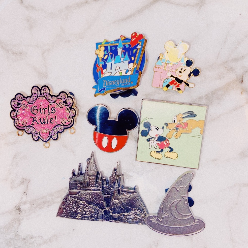 DISNEY PINS PRINCESS MICKEY COLLECTION